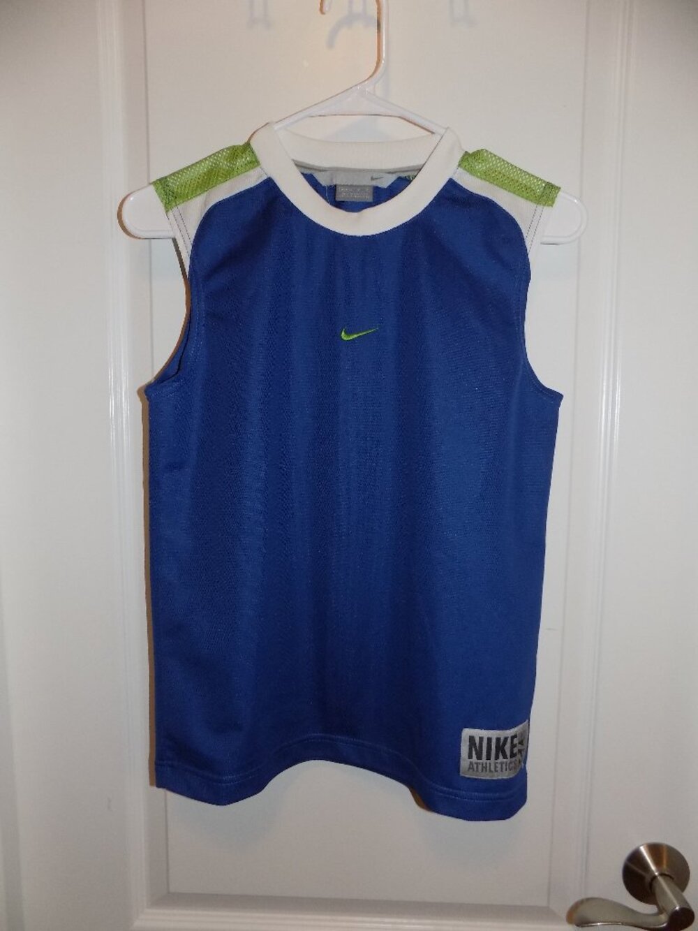 Boys NIKE Bright Blue Tank White Green Trim Medium 10/12